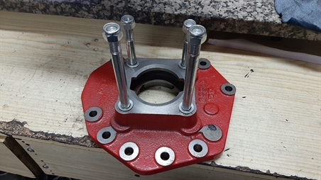 Plato adaptador de toma de Fuerza para Volvo SR 1700,-