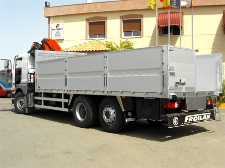 Carrocerias fijas camiones hasta 26 Ton.